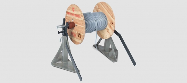 TROMBOI 7-10, устройство для намотки кабеля на барабан, с осью